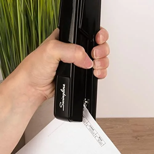 Swingline 747 Classic Stapler - 30 Sheet Capacity, Jam Free, Metal, Black (74701)